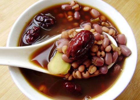 哺乳期吃紅豆有什么好處？哺乳期吃紅豆的做法