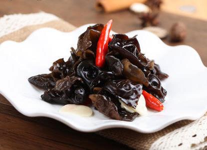 產(chǎn)婦吃黑木耳好嗎？產(chǎn)婦能吃黑木耳嗎