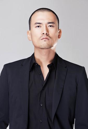 赫子銘個(gè)人資料圖片，何潔男友赫子銘曝光，何潔敢愛發(fā)布會(huì)郝子銘示愛