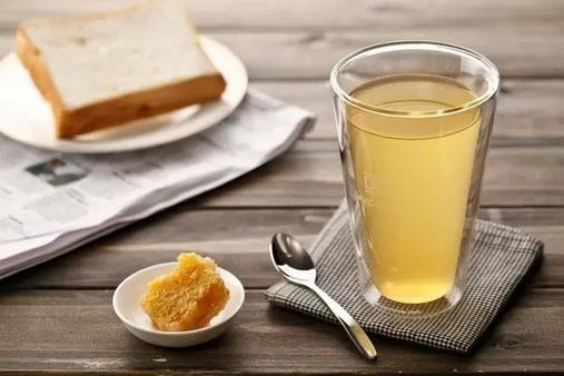 什么時(shí)間喝蜂蜜水最好？蜂蜜水早上喝還是晚上喝