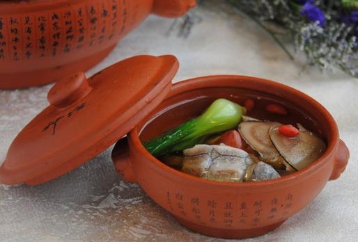 什么時(shí)候喝湯最好？怎樣喝湯更健康