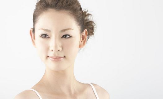 如何改善皮膚質(zhì)量？內(nèi)調(diào)外養(yǎng)是關(guān)鍵