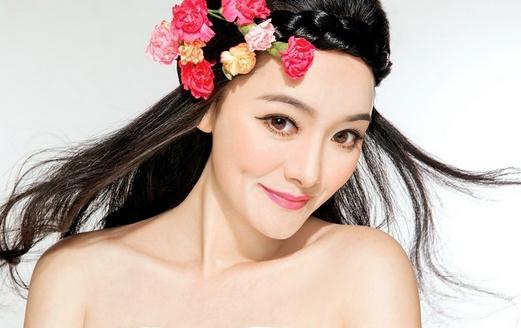 大紅唇妝你能HOLD住嗎？教你怎么畫紅唇