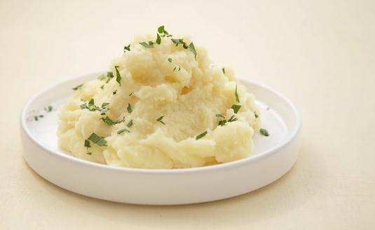 如何去除黑眼圈？土豆面膜去黑眼圈