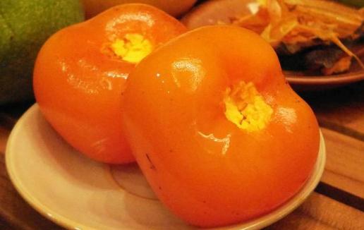 吃柿子有什么禁忌？心肌梗塞病人不宜食用