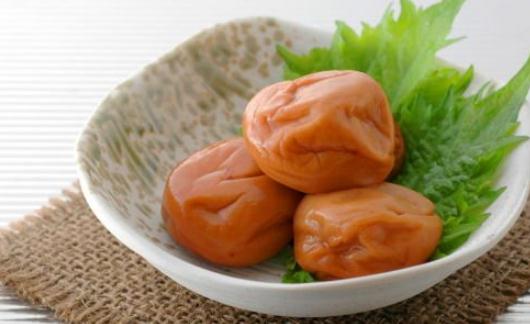 梅干有什么功效？吃梅干能緩解腹痛
