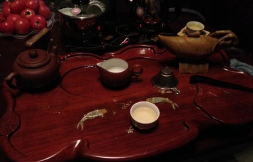 蘆薈紅棗飲滋潤你-喝什么茶能排毒？