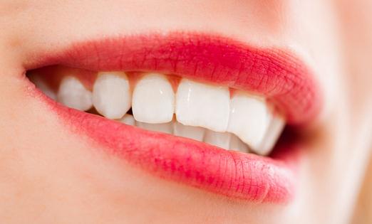 遠(yuǎn)離八大毀牙習(xí)慣 正確呵護(hù)牙齒健康