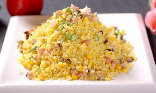 揚(yáng)州炒飯官方標(biāo)準(zhǔn)出臺 炒飯有哪些種類