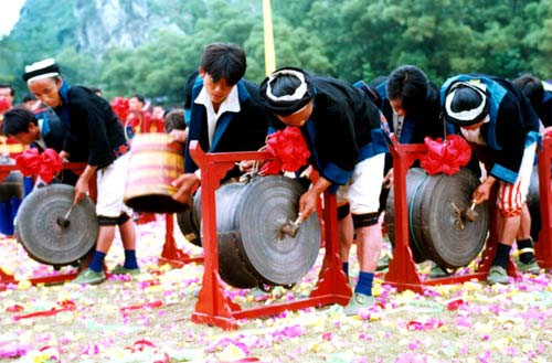 關(guān)于廣西壯族的銅鼓舞，你要知道的