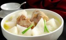 喉嚨疼痛怎么辦？吃點生梨補(bǔ)充水分