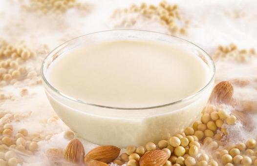 盤點喝豆?jié){的九大好處 喝豆?jié){有什么禁忌？