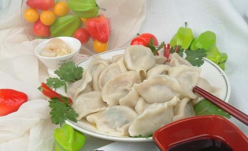 關(guān)于餃子的來歷與習(xí)俗