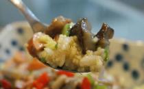 剩飯?jiān)趺闯阅芊腊?？“帶飯族”怎么處理剩飯? /></a> </div>
                  <div   id=
