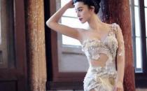 女人怎么撒嬌最藝術？如骨在喉