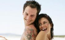 女人怎么主動(dòng)求歡？浴后素顏更性感
