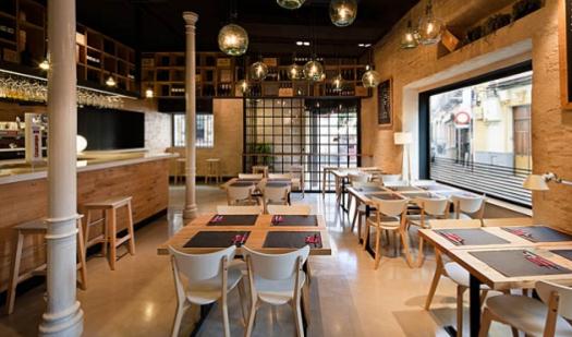 餐廳背景墻怎么設(shè)計？餐廳背景墻空間搭配