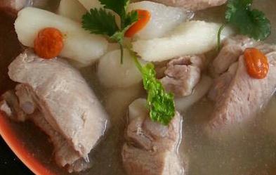 老人預(yù)防骨質(zhì)疏松的補(bǔ)鈣食譜