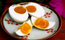 咸鴨蛋有什么營養(yǎng)價值？食用咸鴨蛋的注意事項