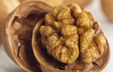 每天兩核桃 女性遠(yuǎn)離“乳腺癌”