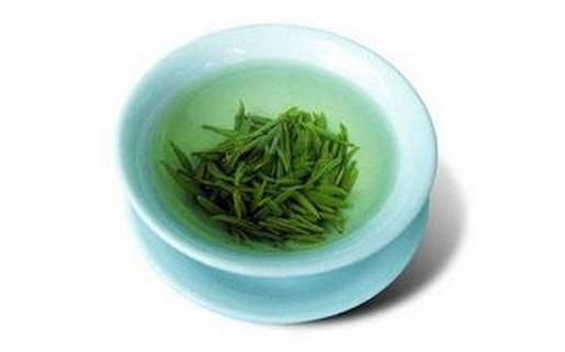 茶葉渣有什么作用？DIY綠茶茶末面膜