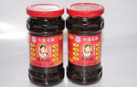 老干媽也能做美味佳肴？老干媽辣醬排骨的做法