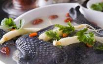 女性滋補(bǔ)又美味！三款烏雞湯學(xué)起來