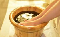用什么泡腳好？泡腳的好處