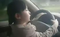 5歲女孩開車上路？孩子出行安全提醒