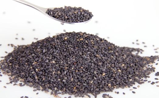白頭發(fā)吃什么好？四種類型白發(fā)調(diào)理食療方法