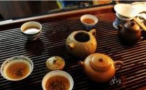 老人喝茶能降壓？五種茶適合老人