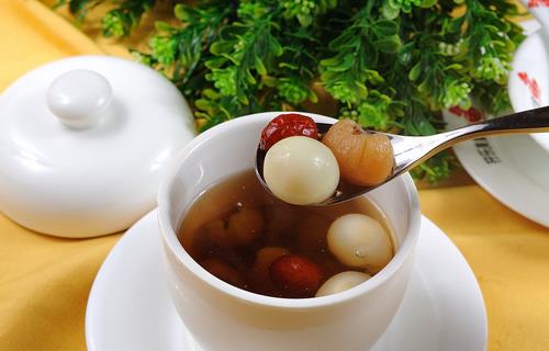 學(xué)生也要進(jìn)補(bǔ) 紅棗桂圓最適宜