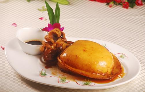 墨魚的食療藥膳 具有女性補(bǔ)血調(diào)經(jīng)的功效