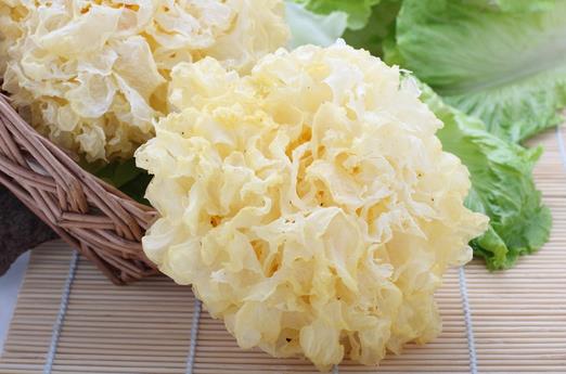 脂肪肝吃什么好？盤(pán)點(diǎn)有效防治脂肪肝的食物