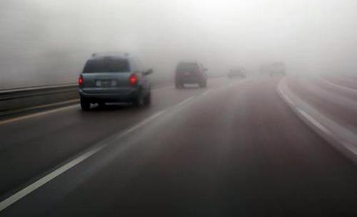 霧天開車我們要注意啥問題？