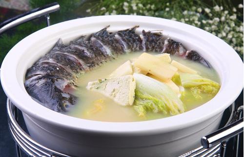 上班族養(yǎng)顏?zhàn)o(hù)膚 推薦八款營養(yǎng)養(yǎng)生湯