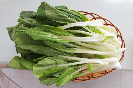 小白菜可抗老養(yǎng)顏 盤點女性吃小白菜的好處