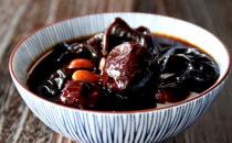 女性經(jīng)期吃什么好？經(jīng)期排毒與緩解痛經(jīng)的食物推薦