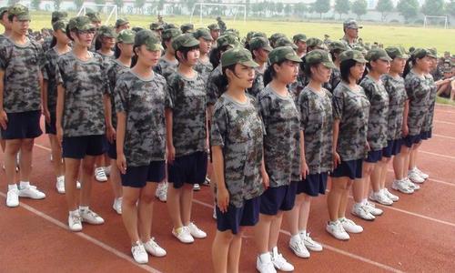 高一新生調(diào)節(jié)心理很重要