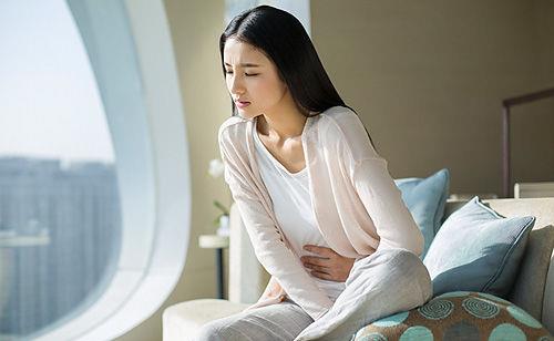 白領女性痛經(jīng)怎么辦？ 食用當歸益母草蛋能排毒