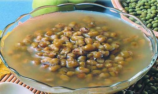 喝綠豆湯加劇痛經(jīng) 盤點喝綠豆湯的注意事項