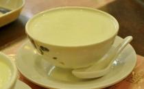 四大養(yǎng)顏食療秘方 祛斑美白護膚首選