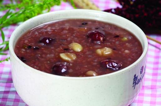 黑芝麻補(bǔ)腎效果好 教你4款黑芝麻補(bǔ)腎食療方