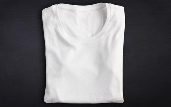 白色衣服被染色了怎么辦？