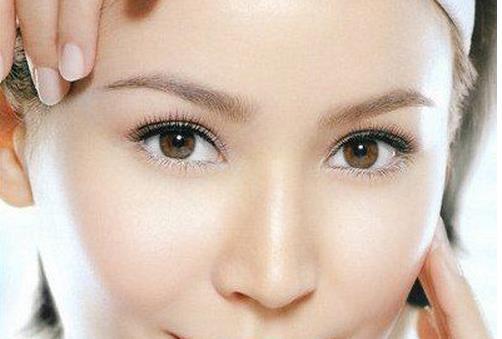 激光嫩膚手術(shù) 可讓“斑點(diǎn)女”擺脫斑點(diǎn)
