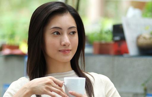 上班的美眉應(yīng)該如何來護(hù)膚美容