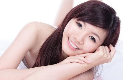 七個卸妝小技巧 ?；瘖y肌膚也能水嫰如常