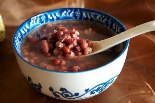 4種紅豆湯做法 養(yǎng)血補氣養(yǎng)出好氣色