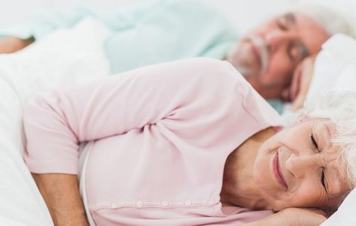 老人睡眠差？6招助好眠