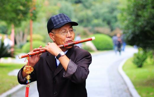 老人有樂(lè)有為 才能健康又長(zhǎng)壽